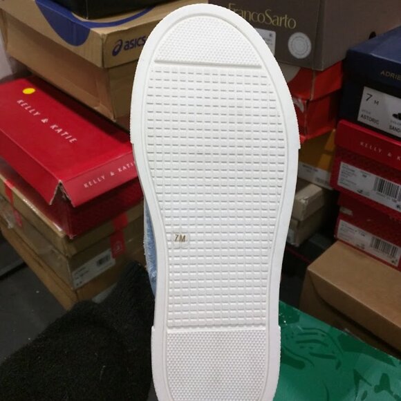 Le TIGRE Women's Midtown Low Platform Sneakers, Baby Blue/Bright White, 7 M US - Picture 2 of 3